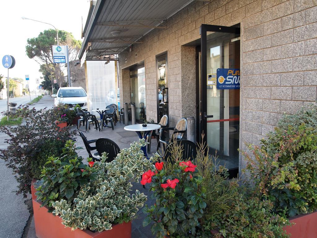 Caffetteria Dell'Angolo Hotel Borghetto Secondo Exterior foto