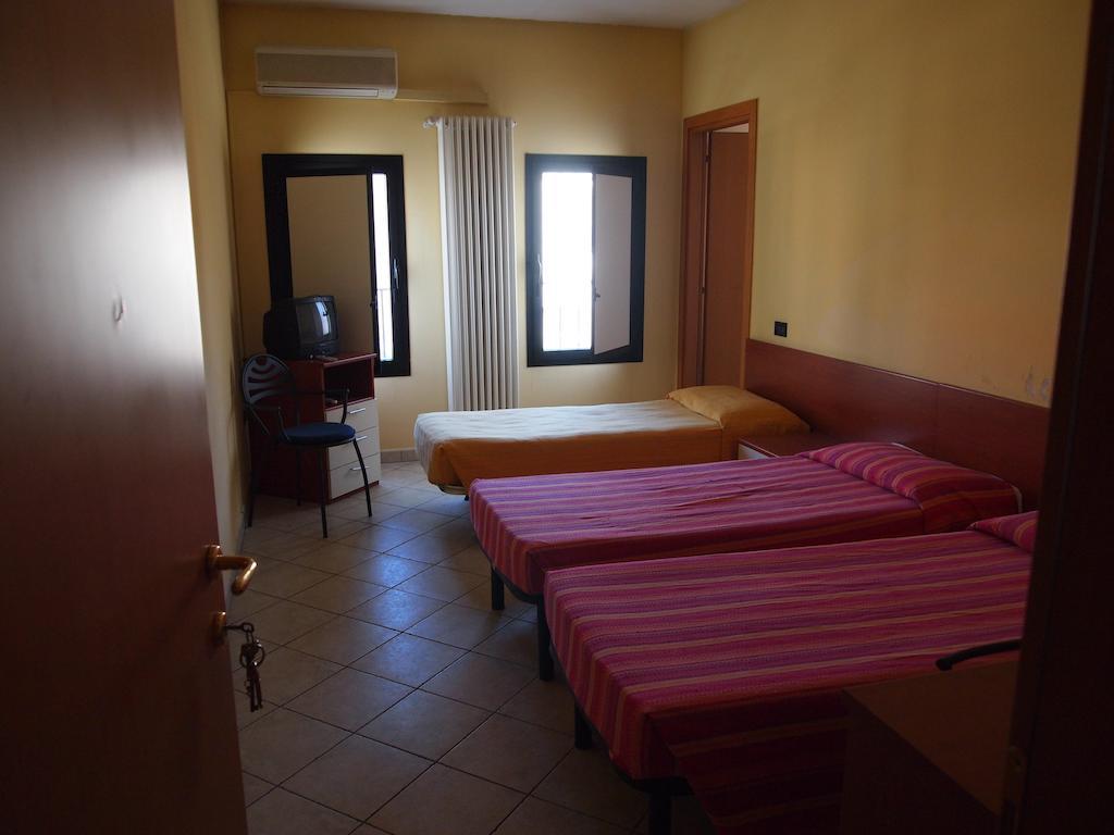 Caffetteria Dell'Angolo Hotel Borghetto Secondo Cameră foto
