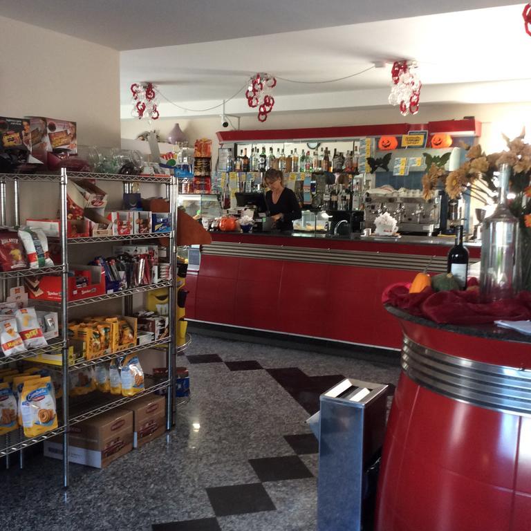 Caffetteria Dell'Angolo Hotel Borghetto Secondo Exterior foto
